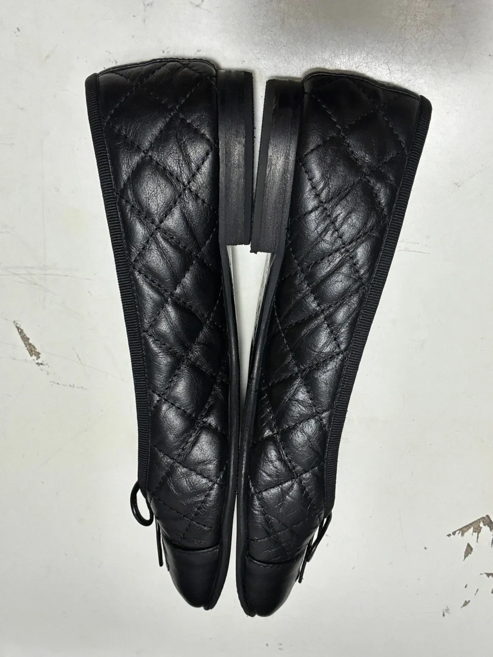 CHANEL Black Quilted Leather Ballet Flats with CC Logo